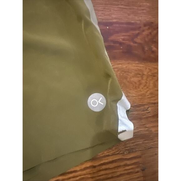 Outerknown Active Shorts XL Olive Green - Picture 6 of 14